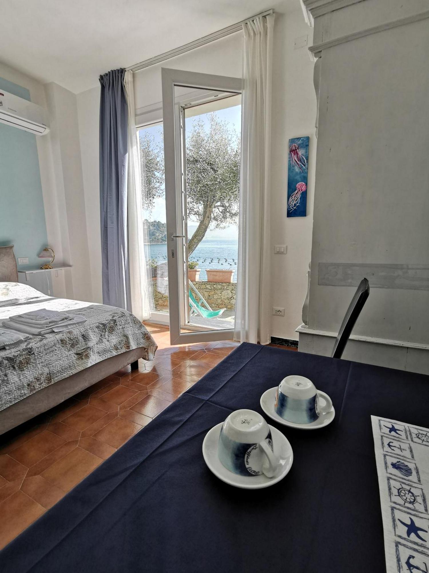 B&B La Palafitta Портовенере Екстер'єр фото
